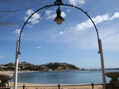 산펠리우데기솔스 1Ra Linea Platja De Sant Feliu 아파트